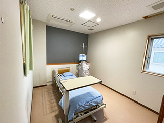 個室透析